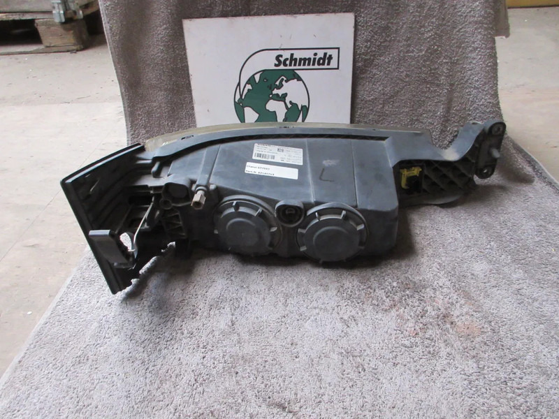 Volvo 82140763 MISTLAMP VOLVO FH SERIE EURO 6 - Fog light for Truck: picture 3 Volvo 82140763 MISTLAMP VOLVO FH SERIE EURO 6 - Fog light for Truck: picture 3