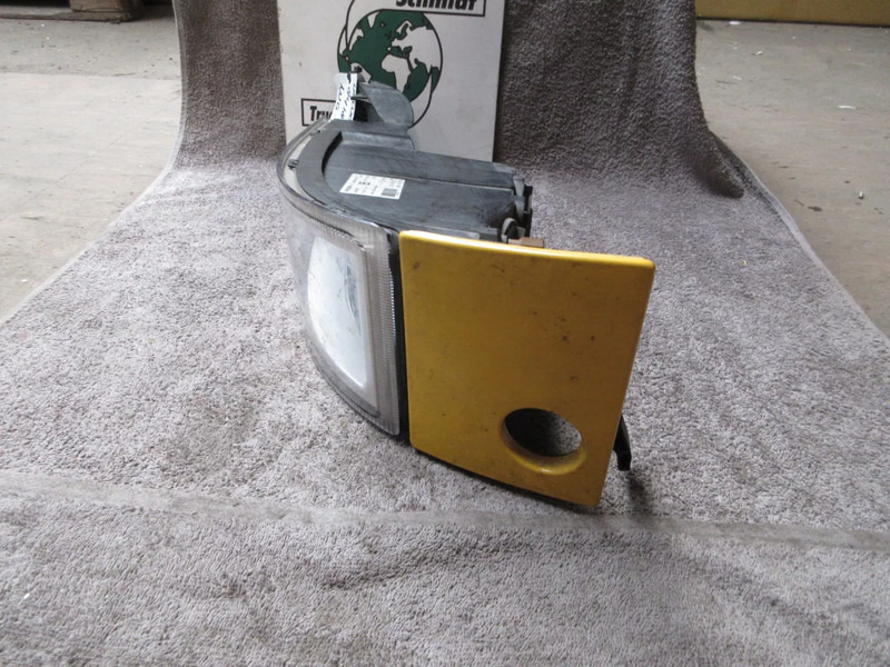 Volvo 84186279 MISTLAMP VOLVO LINKS FH SERIE EURO 6 - Fog light for Truck: picture 5 Volvo 84186279 MISTLAMP VOLVO LINKS FH SERIE EURO 6 - Fog light for Truck: picture 5