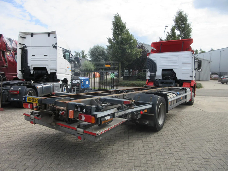 Volvo FM FM 330 - Container transporter/ Swap body truck: picture 4 Volvo FM FM 330 - Container transporter/ Swap body truck: picture 4