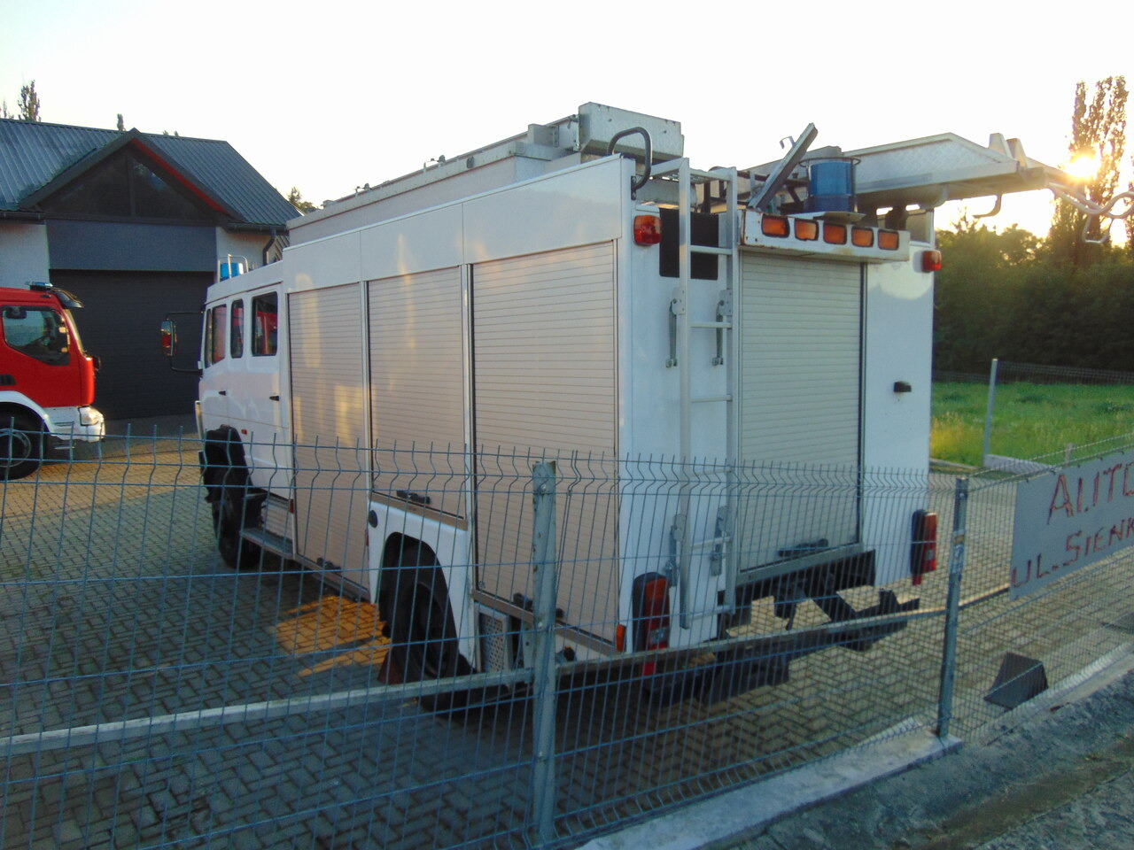 MERCEDES-BENZ 1124AF 4x4 MAGIRUS - Municipal/ Special vehicle: picture 3 MERCEDES-BENZ 1124AF 4x4 MAGIRUS - Municipal/ Special vehicle: picture 3