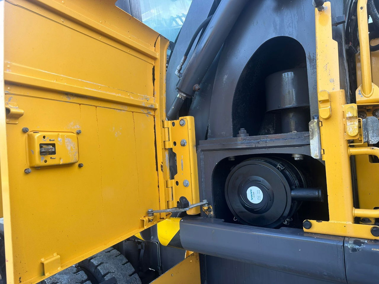 Volvo EW210D MH - Waste/ Industry handler: picture 2 Volvo EW210D MH - Waste/ Industry handler: picture 2