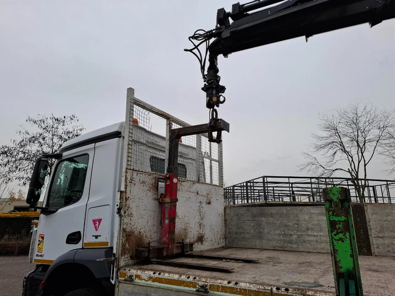 Mercedes-Benz Arocs 2640 / 6X4 / BOG AXLE / FULL-STEEL / HIAB X-HIDUO 188 B-3 / ROTATOR / REMOTE / PALLETHOOK / EURO-6 / 2017 - Crane truck: picture 3 Mercedes-Benz Arocs 2640 / 6X4 / BOG AXLE / FULL-STEEL / HIAB X-HIDUO 188 B-3 / ROTATOR / REMOTE / PALLETHOOK / EURO-6 / 2017 - Crane truck: picture 3