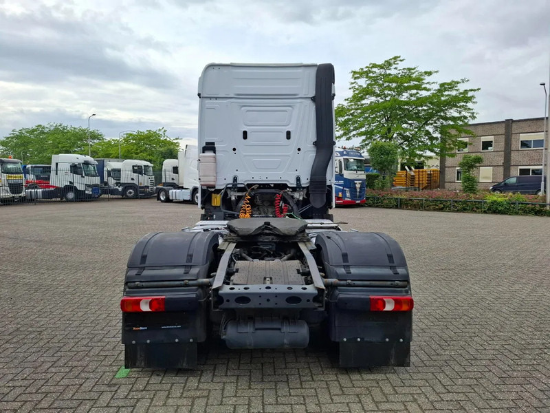 Mercedes-Benz Actros 1945 / DOUBLE TANK / ONLY:508736 KM / 2XBED / FRIDGE / AUTOMATIC / EURO-6 / 2015 - Tractor unit: picture 4 Mercedes-Benz Actros 1945 / DOUBLE TANK / ONLY:508736 KM / 2XBED / FRIDGE / AUTOMATIC / EURO-6 / 2015 - Tractor unit: picture 4