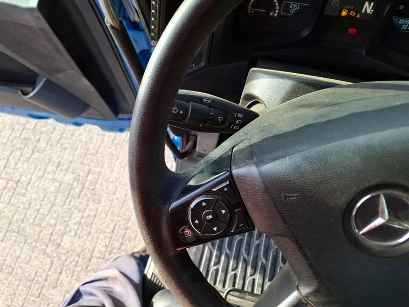 Tractor unit Mercedes-Benz Arocs 2851 / 6X4 / HYDRAULICS / BIG AXLE / ALCOA / AIRCO / AUTOMATIC / EURO-6 / 2015: picture 14 Tractor unit Mercedes-Benz Arocs 2851 / 6X4 / HYDRAULICS / BIG AXLE / ALCOA / AIRCO / AUTOMATIC / EURO-6 / 2015: picture 14