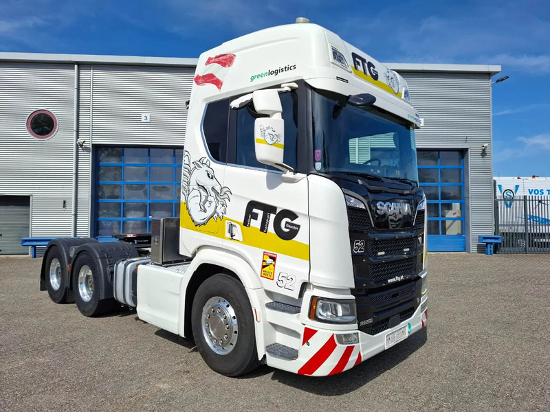 Scania NGS R650 V8 / 6X4 / RETARDER / 2X BIG AXLE / PARKCOOL / DOUBLE TANK / INLINER / FULL-AIR / ALCOA / LEATHER / NAVI / GEN2 V2 / EU - Tractor unit: picture 2 Scania NGS R650 V8 / 6X4 / RETARDER / 2X BIG AXLE / PARKCOOL / DOUBLE TANK / INLINER / FULL-AIR / ALCOA / LEATHER / NAVI / GEN2 V2 / EU - Tractor unit: picture 2