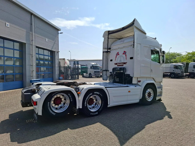 Scania R490 / BOOGIE / ONLY:638592 KM / ALCOA / LEATHER / XENON / SIDESKIRTS / AUTOMATIC / EURO-6 / 2015 - Tractor unit: picture 5 Scania R490 / BOOGIE / ONLY:638592 KM / ALCOA / LEATHER / XENON / SIDESKIRTS / AUTOMATIC / EURO-6 / 2015 - Tractor unit: picture 5