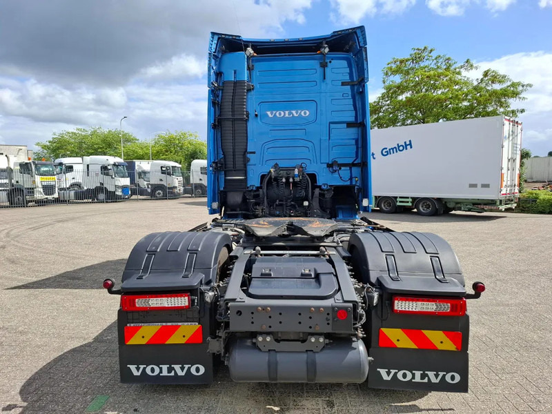Volvo FH4-500 / HYDRAULICS / 675811 KM / VEB+ / PARKCOOL / NAVI / LWDS / ACC / FULL OPTION / TOP CONDITION / EURO-6 / 2018 - Tractor unit: picture 4 Volvo FH4-500 / HYDRAULICS / 675811 KM / VEB+ / PARKCOOL / NAVI / LWDS / ACC / FULL OPTION / TOP CONDITION / EURO-6 / 2018 - Tractor unit: picture 4