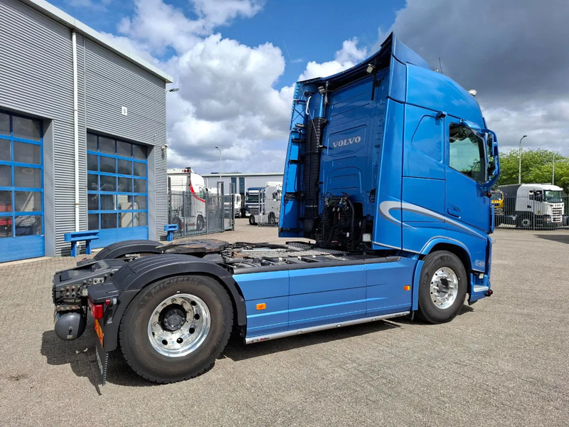 Volvo FH4-500 / HYDRAULICS / 675811 KM / VEB+ / PARKCOOL / NAVI / LWDS / ACC / FULL OPTION / TOP CONDITION / EURO-6 / 2018 - Tractor unit: picture 5 Volvo FH4-500 / HYDRAULICS / 675811 KM / VEB+ / PARKCOOL / NAVI / LWDS / ACC / FULL OPTION / TOP CONDITION / EURO-6 / 2018 - Tractor unit: picture 5