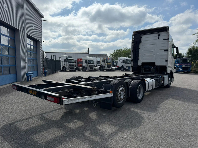 Volvo FH4-420 / NL TRUCK / DOUBLE TANK / PARKCOOL / BDF / VEB? / LWDS / FRIDGE / FULL-AIR / LIFT AXLE / AUTOMATIC / EURO-6 / 2016 - Container transporter/ Swap body truck: picture 5 Volvo FH4-420 / NL TRUCK / DOUBLE TANK / PARKCOOL / BDF / VEB? / LWDS / FRIDGE / FULL-AIR / LIFT AXLE / AUTOMATIC / EURO-6 / 2016 - Container transporter/ Swap body truck: picture 5