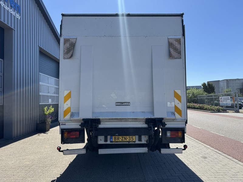 Iveco Eurocargo 100E17 - Curtainsider truck: picture 4 Iveco Eurocargo 100E17 - Curtainsider truck: picture 4