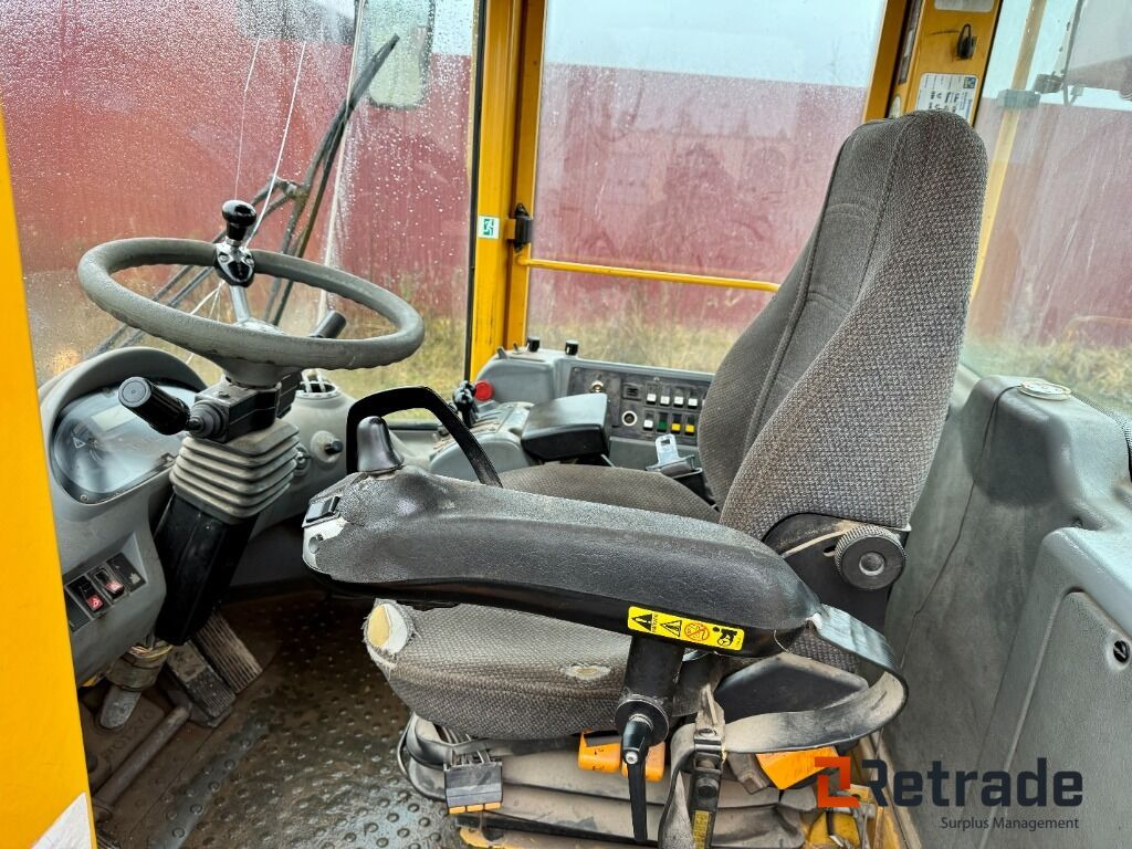 Hjullastare Volvo L70E med spakstyrning - Construction machinery: picture 5 Hjullastare Volvo L70E med spakstyrning - Construction machinery: picture 5