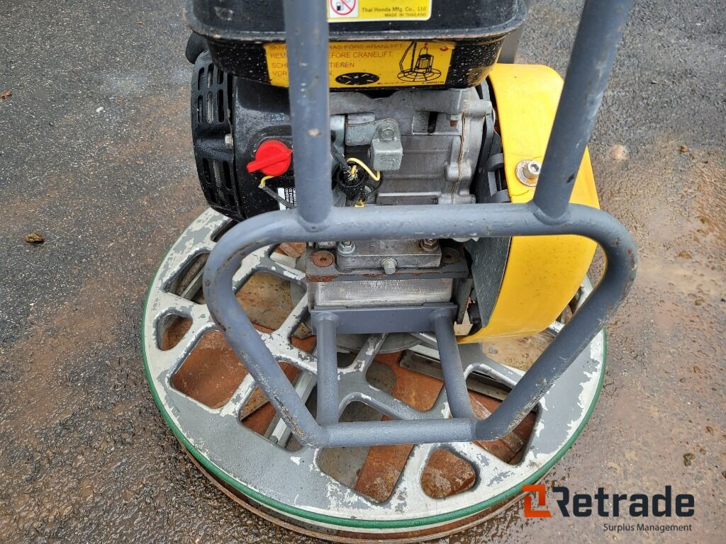 Glättare Atlas Copco BG 240 bensindriven - Construction equipment: picture 5 Glättare Atlas Copco BG 240 bensindriven - Construction equipment: picture 5