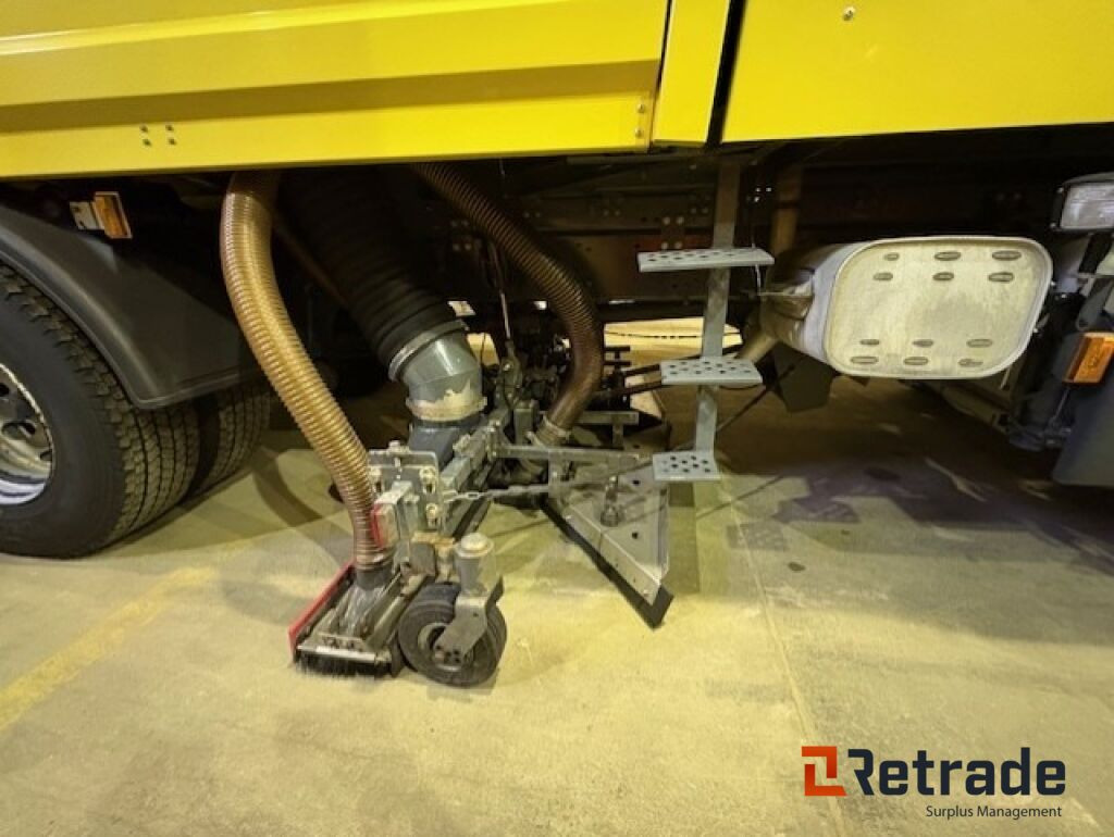 Garbage truck Glykol suger - Scania P310 med Bucher STKF 9500 på bygg!: picture 12 Garbage truck Glykol suger - Scania P310 med Bucher STKF 9500 på bygg!: picture 12