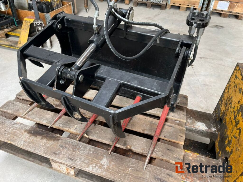 Overfaldsklo til Avant/multi One / Assault claw for Avant/multi One - Silage equipment: picture 1 Overfaldsklo til Avant/multi One / Assault claw for Avant/multi One - Silage equipment: picture 1