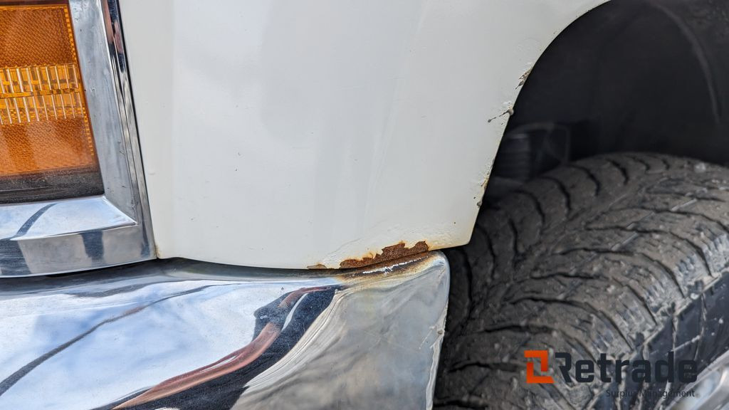 Car Pickup Chevrolet Silverado 3500 6,6L Duramax: picture 11 Car Pickup Chevrolet Silverado 3500 6,6L Duramax: picture 11