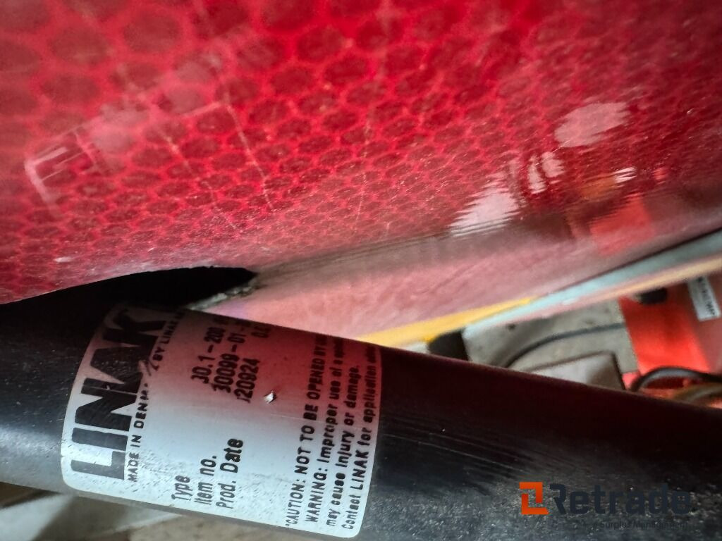 Takskylt med elhydraulisk resning - Construction equipment: picture 4 Takskylt med elhydraulisk resning - Construction equipment: picture 4