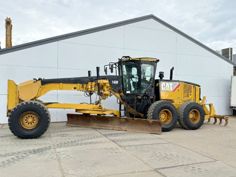 Cat 14M - Joystick Control / Ripper / Pushblock - Grader: picture 1 Cat 14M - Joystick Control / Ripper / Pushblock - Grader: picture 1