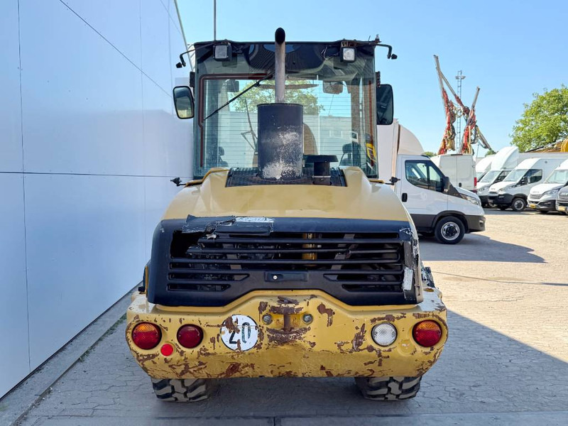 Cat 906H - Automatic Greasing / Quick Coupler - Wheel loader: picture 4 Cat 906H - Automatic Greasing / Quick Coupler - Wheel loader: picture 4