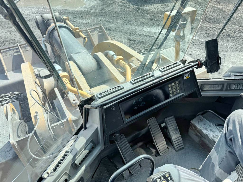 Cat 990 - Rebuild 15.000 Hours! German Machine - Wheel loader: picture 5 Cat 990 - Rebuild 15.000 Hours! German Machine - Wheel loader: picture 5