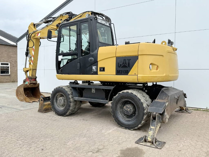 Cat M313D - Triple Boom / Quick Coupler / Camera - Wheel excavator: picture 3 Cat M313D - Triple Boom / Quick Coupler / Camera - Wheel excavator: picture 3