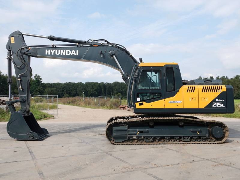 Hyundai R215L Smart Plus *2025 Model* - New / Unused - Crawler excavator: picture 1 Hyundai R215L Smart Plus *2025 Model* - New / Unused - Crawler excavator: picture 1