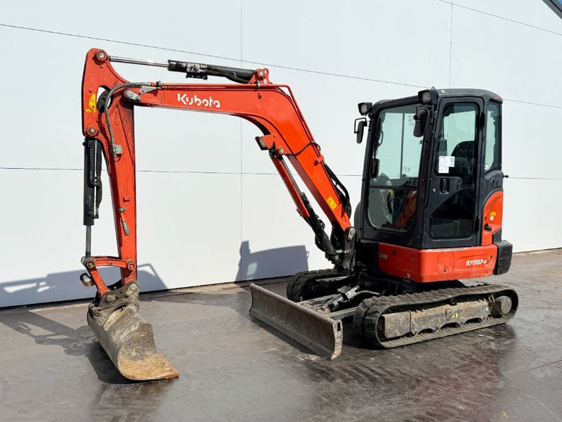 Kubota KX037-4 - Hammer Lines / Quick Coupler - Mini excavator: picture 2 Kubota KX037-4 - Hammer Lines / Quick Coupler - Mini excavator: picture 2