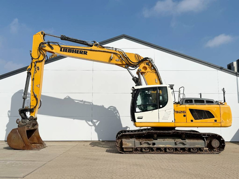 Liebherr R926LC - Oilquick / Triple Boom / German Machine - Crawler excavator: picture 1 Liebherr R926LC - Oilquick / Triple Boom / German Machine - Crawler excavator: picture 1