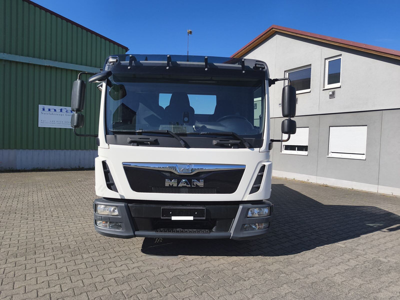 MAN TGL 8.180 Meiller Dreiseitenkipper 3-Sitzer 4x2 Euro 6 AHK (7) - Tipper: picture 4 MAN TGL 8.180 Meiller Dreiseitenkipper 3-Sitzer 4x2 Euro 6 AHK (7) - Tipper: picture 4