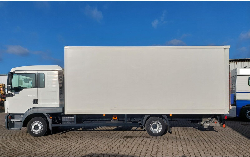 MAN TGL 8.190 L gFH Koffer LBW AHK (25) TÜV NEU - Box truck: picture 5 MAN TGL 8.190 L gFH Koffer LBW AHK (25) TÜV NEU - Box truck: picture 5