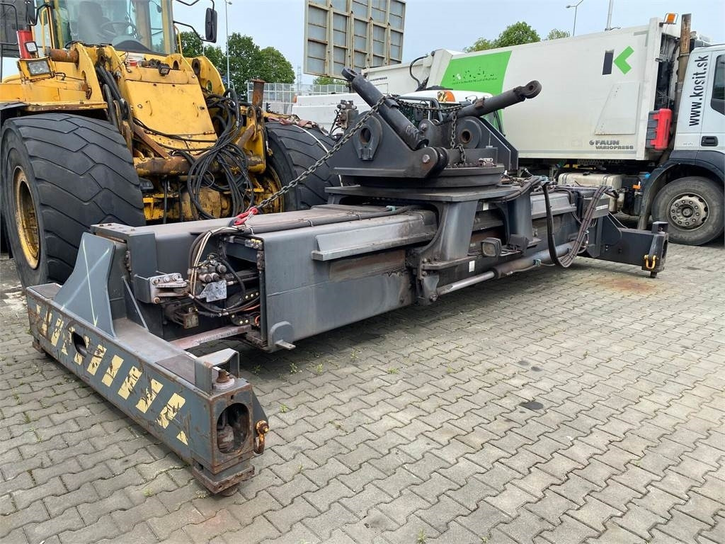 Elme 817-8787 / 45000KG / 1 OWNER / FULLY FUNCTIONAL - Reach stacker: picture 1 Elme 817-8787 / 45000KG / 1 OWNER / FULLY FUNCTIONAL - Reach stacker: picture 1