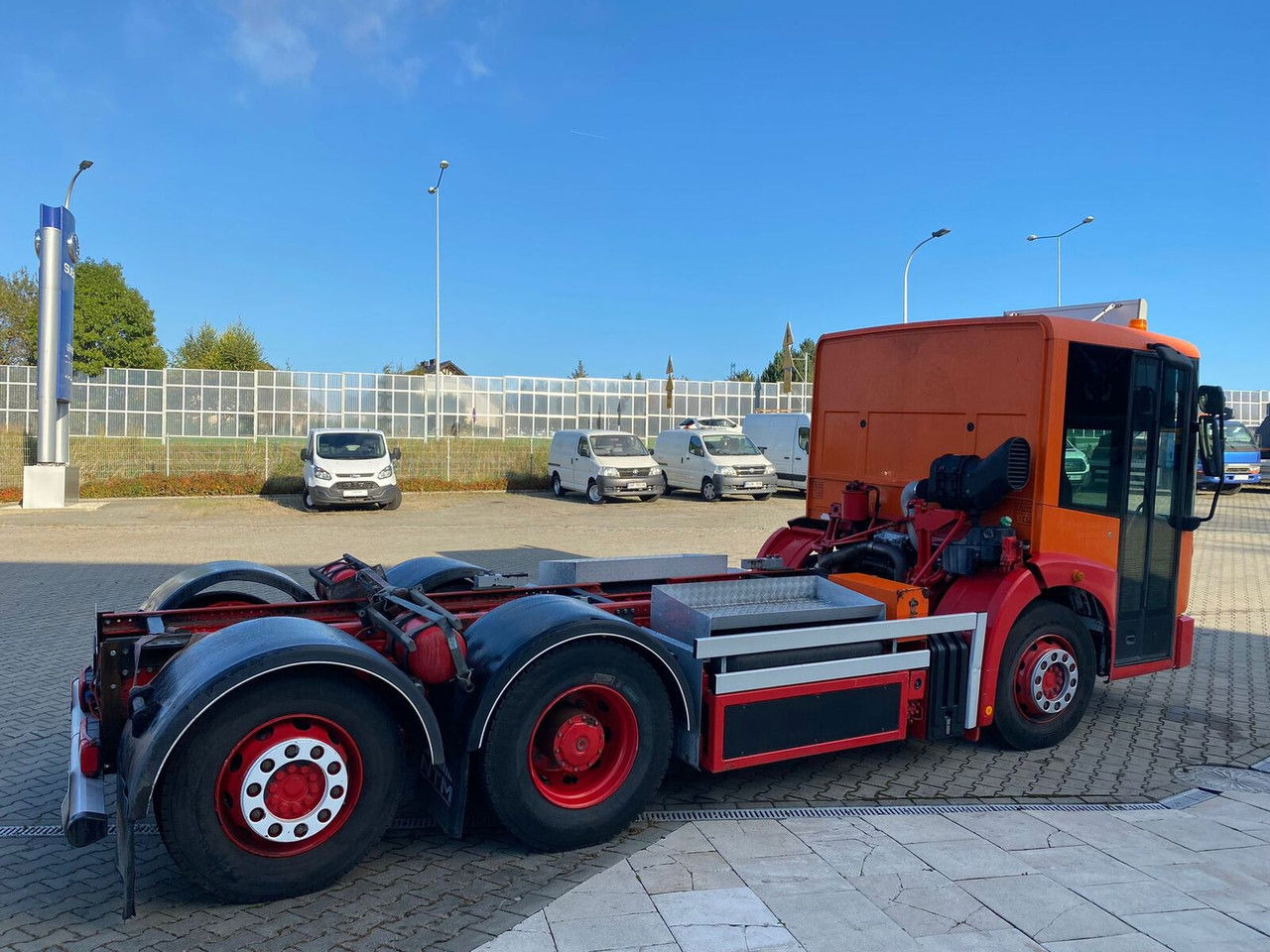 MERCEDES-BENZ Mercedes-Benz Eqonic 2628 - 1 Owner - Euro6 - LOW KM - Cab chassis truck: picture 2 MERCEDES-BENZ Mercedes-Benz Eqonic 2628 - 1 Owner - Euro6 - LOW KM - Cab chassis truck: picture 2