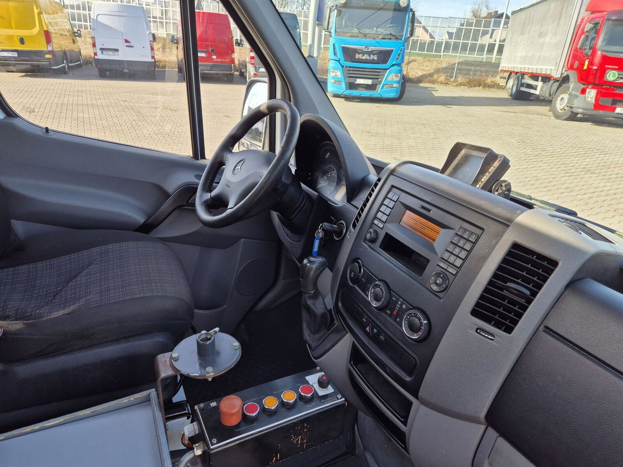 Garbage truck Mercedes-Benz Sprinter 316 CDi Aut. / Hummel HU2 / Webasto / 1 Owner Mercedes-Benz Sprinter 316 CDi Aut. / Hummel HU2 / Webasto / 1 Owner: picture 18