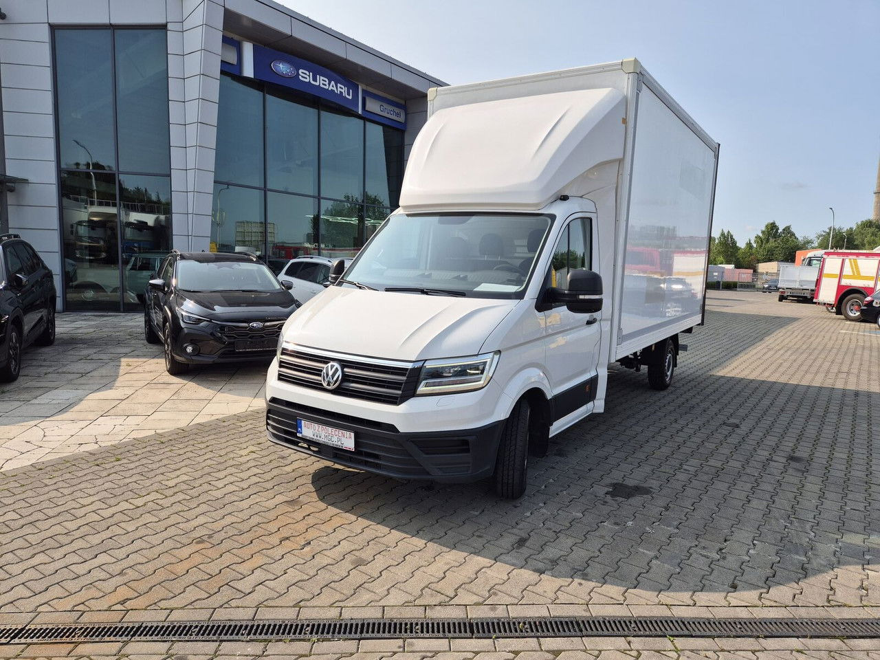 VOLKSWAGEN Crafter 2.0 TDI 177HP / High Container / Lift 750KG / Super Cond - Box van: picture 4 VOLKSWAGEN Crafter 2.0 TDI 177HP / High Container / Lift 750KG / Super Cond - Box van: picture 4