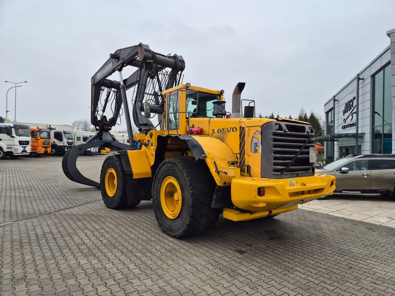 Wheel loader VOLVO L180 E / 4WD / 1 Owner / Wood LOG: picture 11