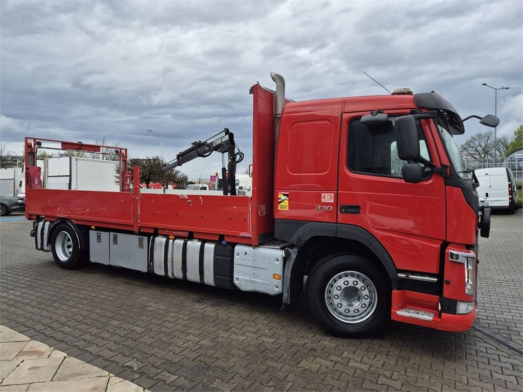 Volvo FM 330 / WEBASTO / HDS HIAB / 1 OWNER - Dropside/ Flatbed truck: picture 5 Volvo FM 330 / WEBASTO / HDS HIAB / 1 OWNER - Dropside/ Flatbed truck: picture 5