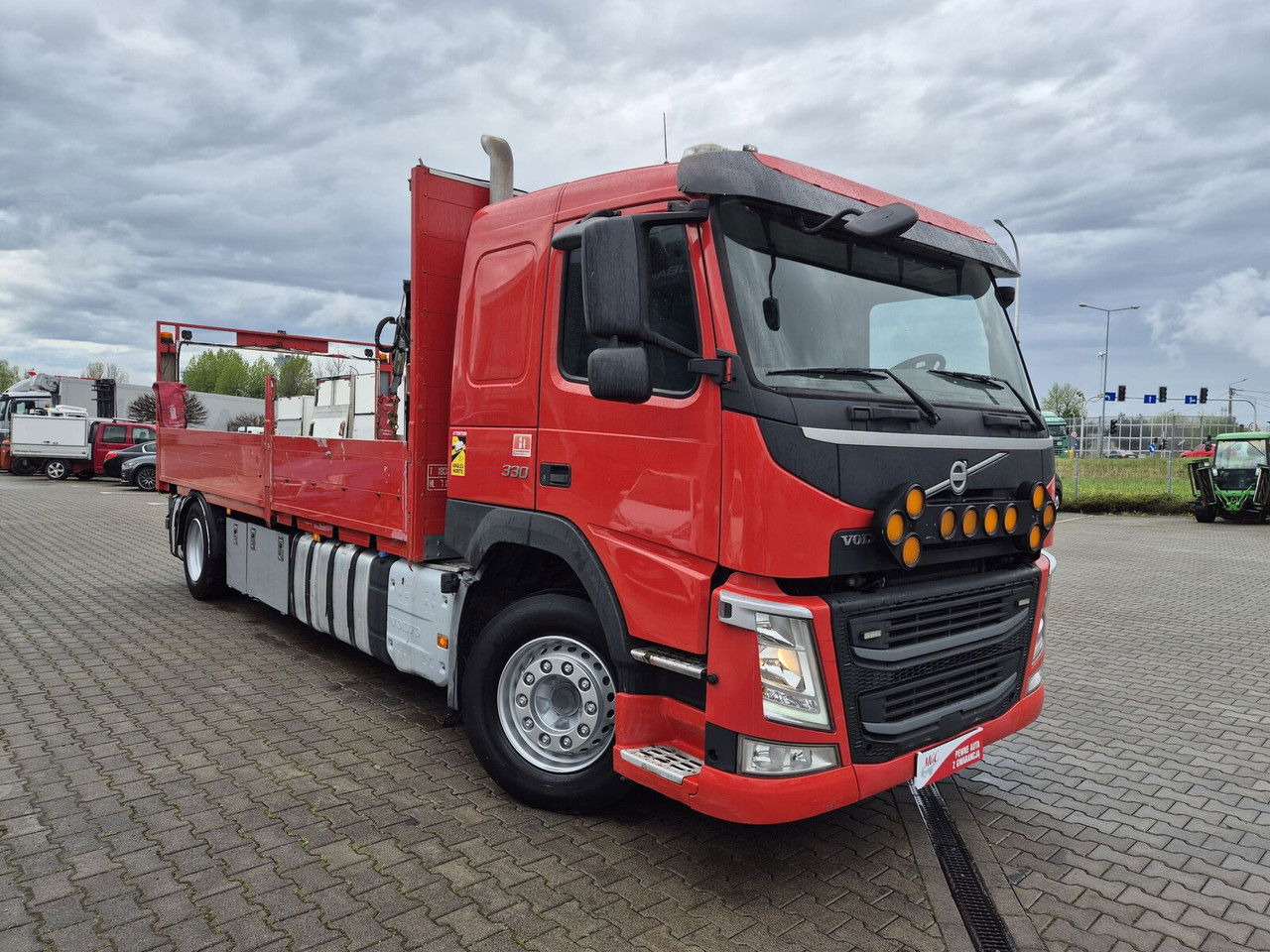 Volvo FM 330 Webasto / HDS Hiab / 1 Owner Volvo FM 330 Webasto / HDS Hiab / 1 Owner - Dropside/ Flatbed truck, Crane truck: picture 5 Volvo FM 330 Webasto / HDS Hiab / 1 Owner Volvo FM 330 Webasto / HDS Hiab / 1 Owner - Dropside/ Flatbed truck, Crane truck: picture 5