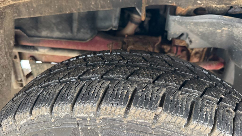 Flatbed van Iveco Daily 65 C15 stake body - Hiab 045-3 - 7.5M: picture 13 Flatbed van Iveco Daily 65 C15 stake body - Hiab 045-3 - 7.5M: picture 13