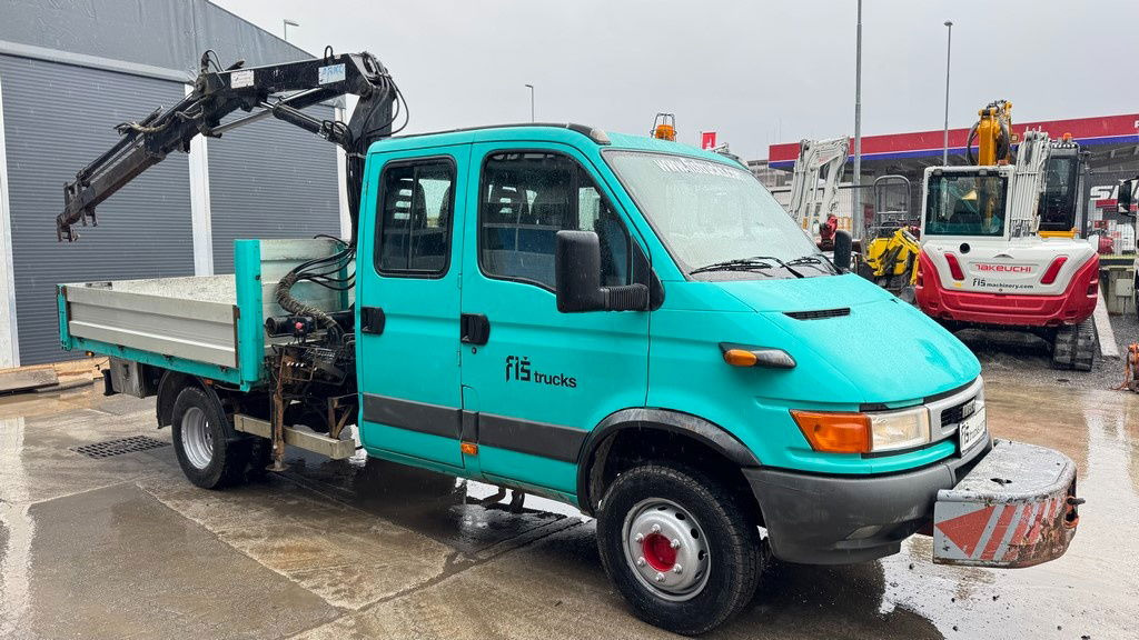 Flatbed van Iveco Daily 65 C15 stake body - Hiab 045-3 - 7.5M: picture 7 Flatbed van Iveco Daily 65 C15 stake body - Hiab 045-3 - 7.5M: picture 7