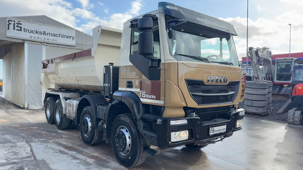 Iveco Trakker AD340T41 8x4 mulda tipper - hydraulic back - Tipper: picture 3 Iveco Trakker AD340T41 8x4 mulda tipper - hydraulic back - Tipper: picture 3