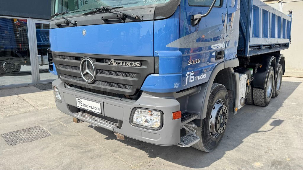 Mercedes-Benz Actros 3336 6x4 - 3 Sided Tipper - Spring - Tipper: picture 2 Mercedes-Benz Actros 3336 6x4 - 3 Sided Tipper - Spring - Tipper: picture 2