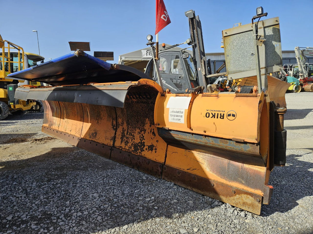 Diversen Front Snow Plow - 4.1/5M - Other machinery: picture 1 Diversen Front Snow Plow - 4.1/5M - Other machinery: picture 1
