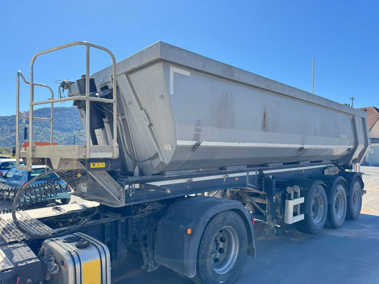 Schwarzmüller AR HKS 3 - 3-Axle Tipper Trailer - ALU - Tipper semi-trailer: picture 1 Schwarzmüller AR HKS 3 - 3-Axle Tipper Trailer - ALU - Tipper semi-trailer: picture 1