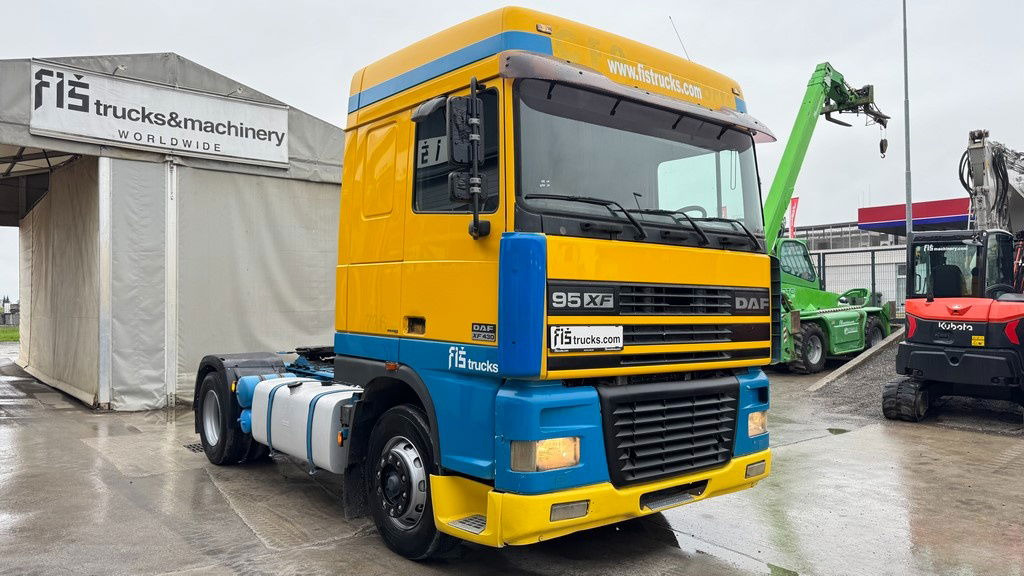 DAF XF 95.430 4x2 tractor unit - euro 3 - Tractor unit: picture 3 DAF XF 95.430 4x2 tractor unit - euro 3 - Tractor unit: picture 3