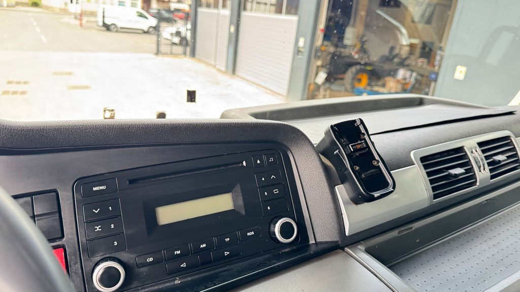 Tractor unit MAN TGX 18.400 4X2 tipp. hydr. - retarder: picture 24 Tractor unit MAN TGX 18.400 4X2 tipp. hydr. - retarder: picture 24