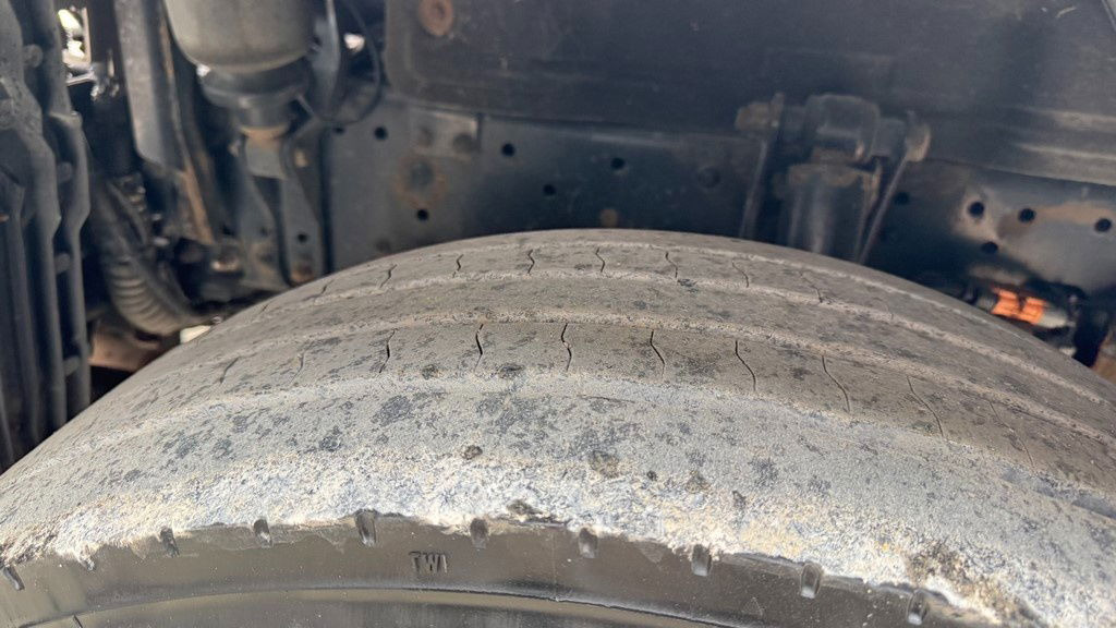 Tractor unit MAN TGX 18.400 4X2 tipp. hydr. - retarder: picture 12 Tractor unit MAN TGX 18.400 4X2 tipp. hydr. - retarder: picture 12