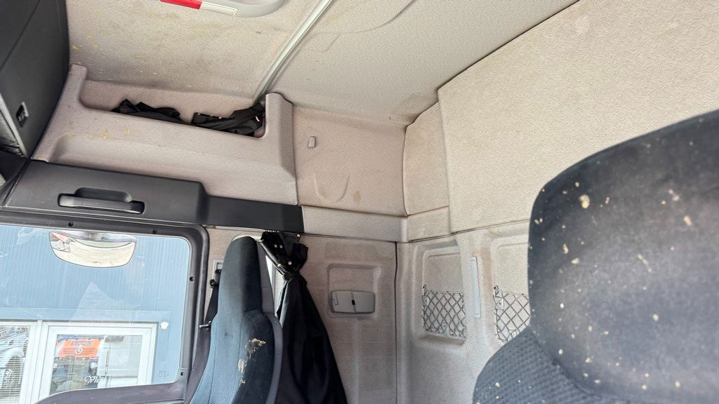 Tractor unit MAN TGX 18.400 4X2 tipp. hydr. - retarder: picture 27 Tractor unit MAN TGX 18.400 4X2 tipp. hydr. - retarder: picture 27