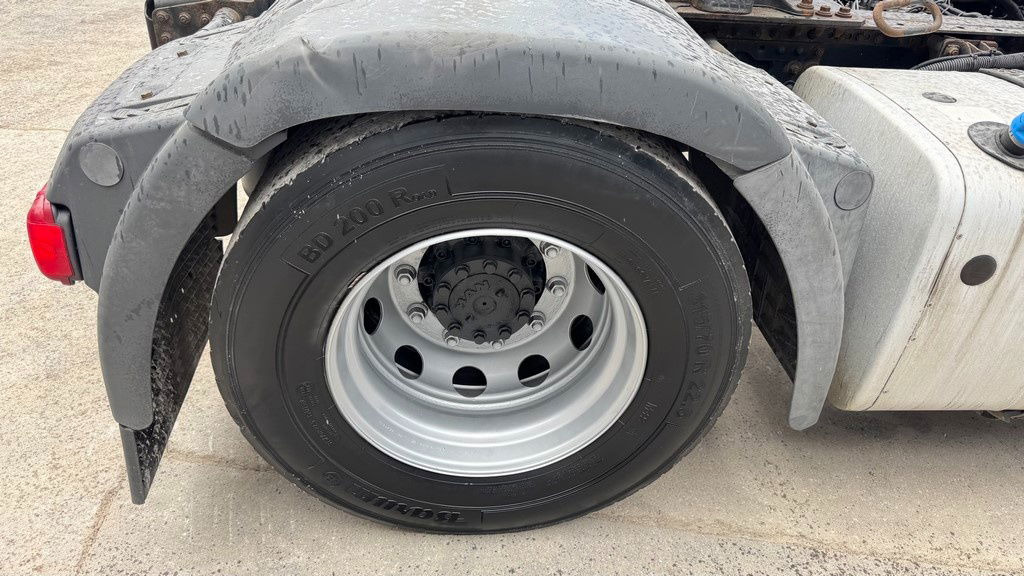 Tractor unit MAN TGX 18.400 4X2 tipp. hydr. - retarder: picture 7 Tractor unit MAN TGX 18.400 4X2 tipp. hydr. - retarder: picture 7