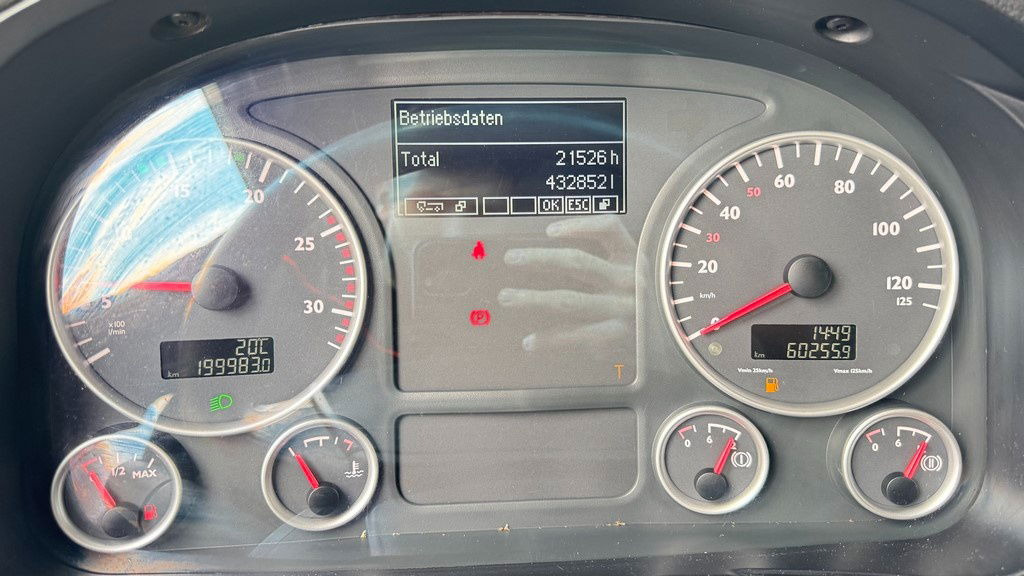 Tractor unit MAN TGX 18.400 4X2 tipp. hydr. - retarder: picture 21 Tractor unit MAN TGX 18.400 4X2 tipp. hydr. - retarder: picture 21