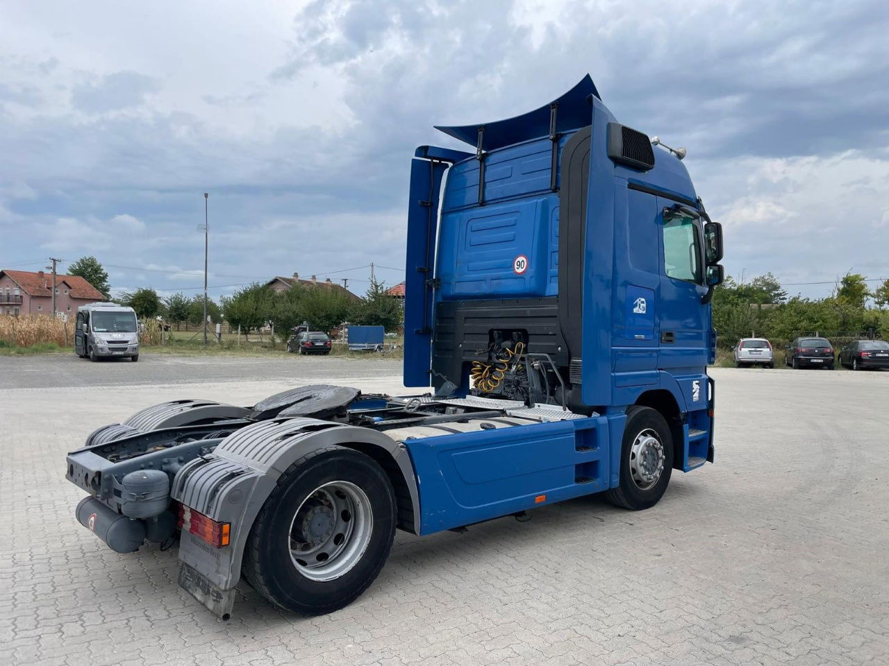 Mercedes-Benz Actros 1844 4x2 tractor unit - retarder - Tractor unit: picture 4 Mercedes-Benz Actros 1844 4x2 tractor unit - retarder - Tractor unit: picture 4