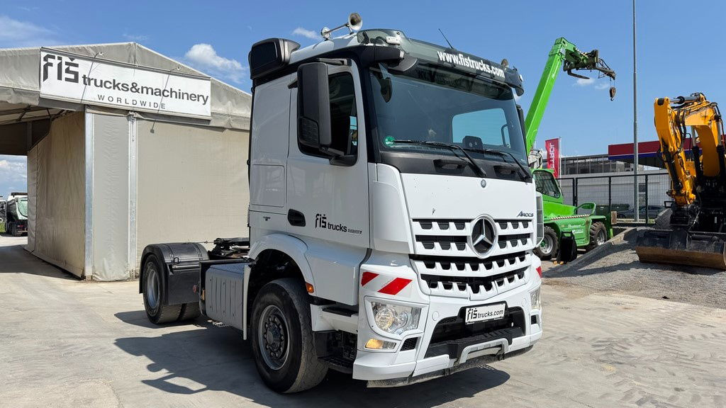 Mercedes-Benz Arocs 1851 LS HAD 4X4 - Euro 6 - retarder - tipper hydraulics - Tractor unit: picture 4 Mercedes-Benz Arocs 1851 LS HAD 4X4 - Euro 6 - retarder - tipper hydraulics - Tractor unit: picture 4